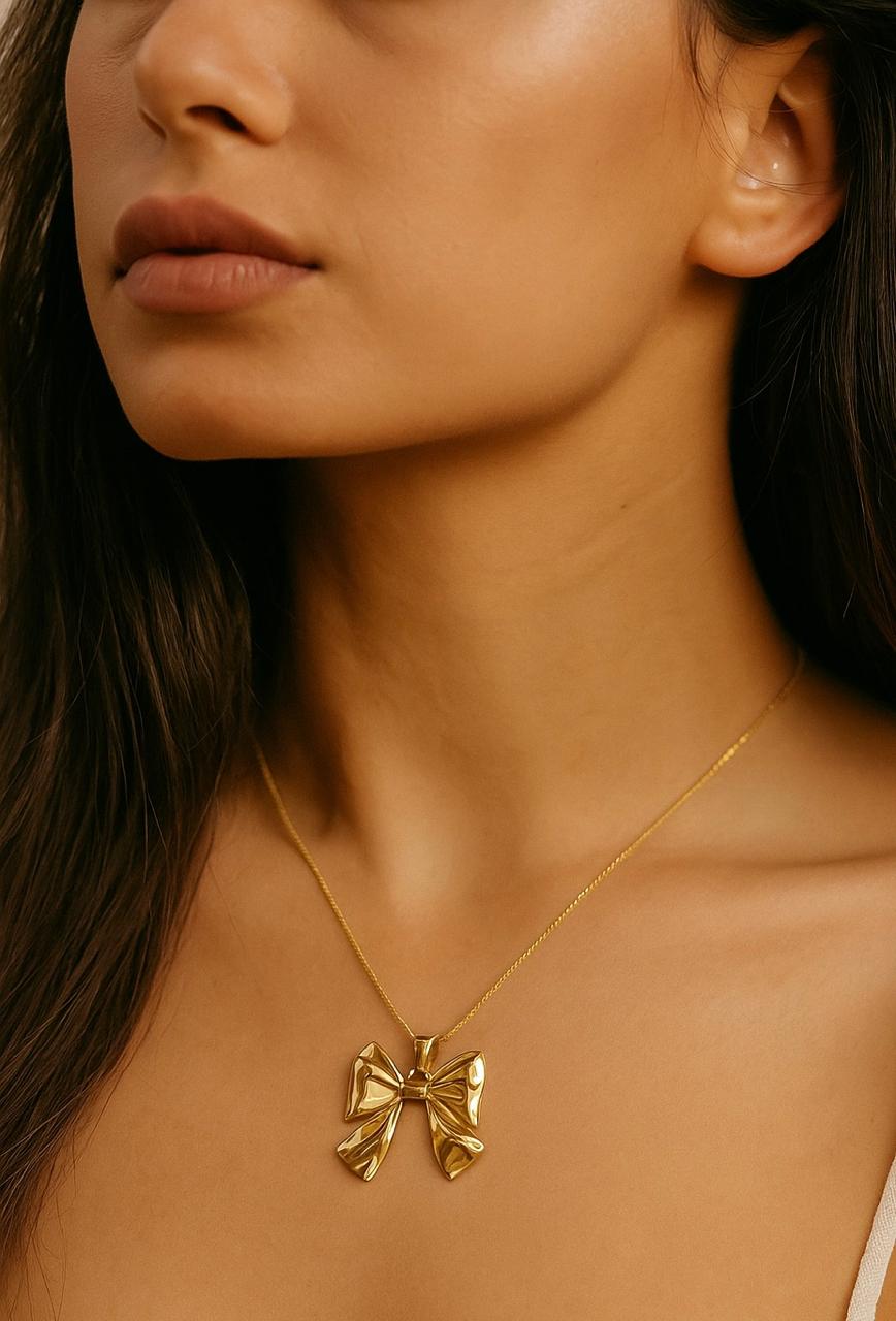 Elegant Bow Necklace